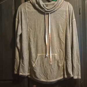 Long sleeve slouch neck shirt